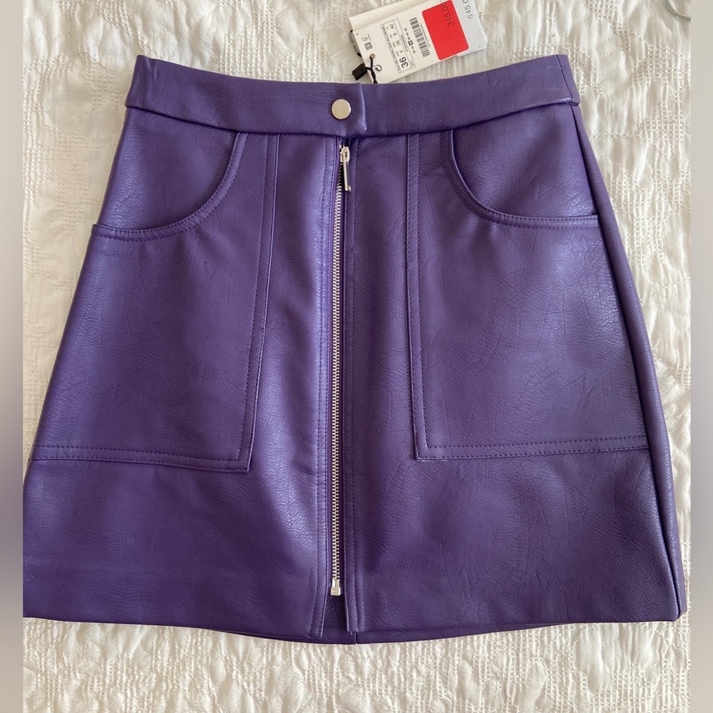 NWT Stradivarius purple pleather skirt